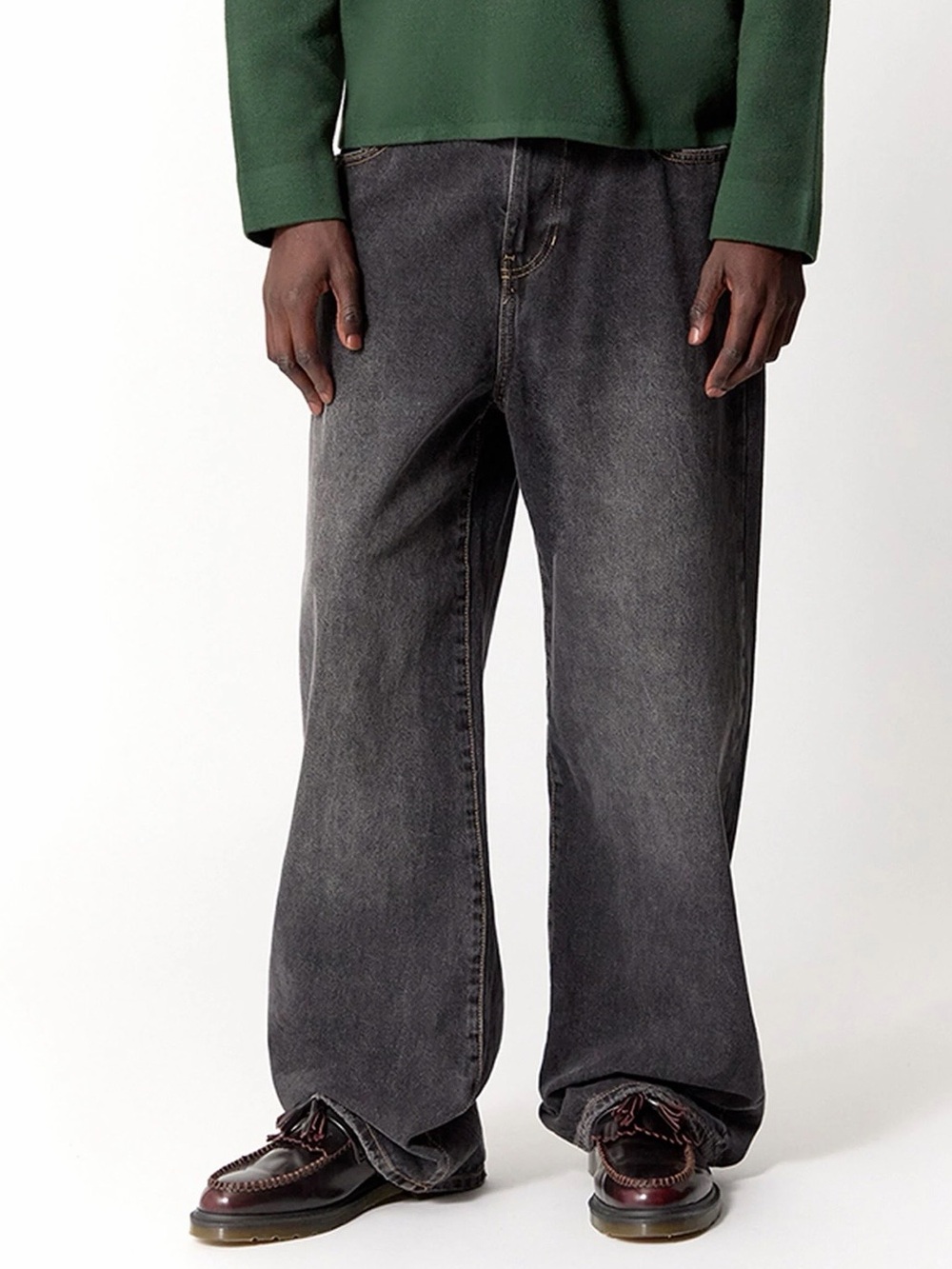 PacSun Men's Relaxed Wide-Leg Washed Black Jeans